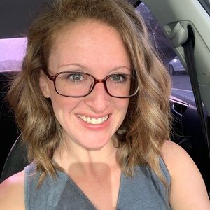 Meet your Posher, Hali